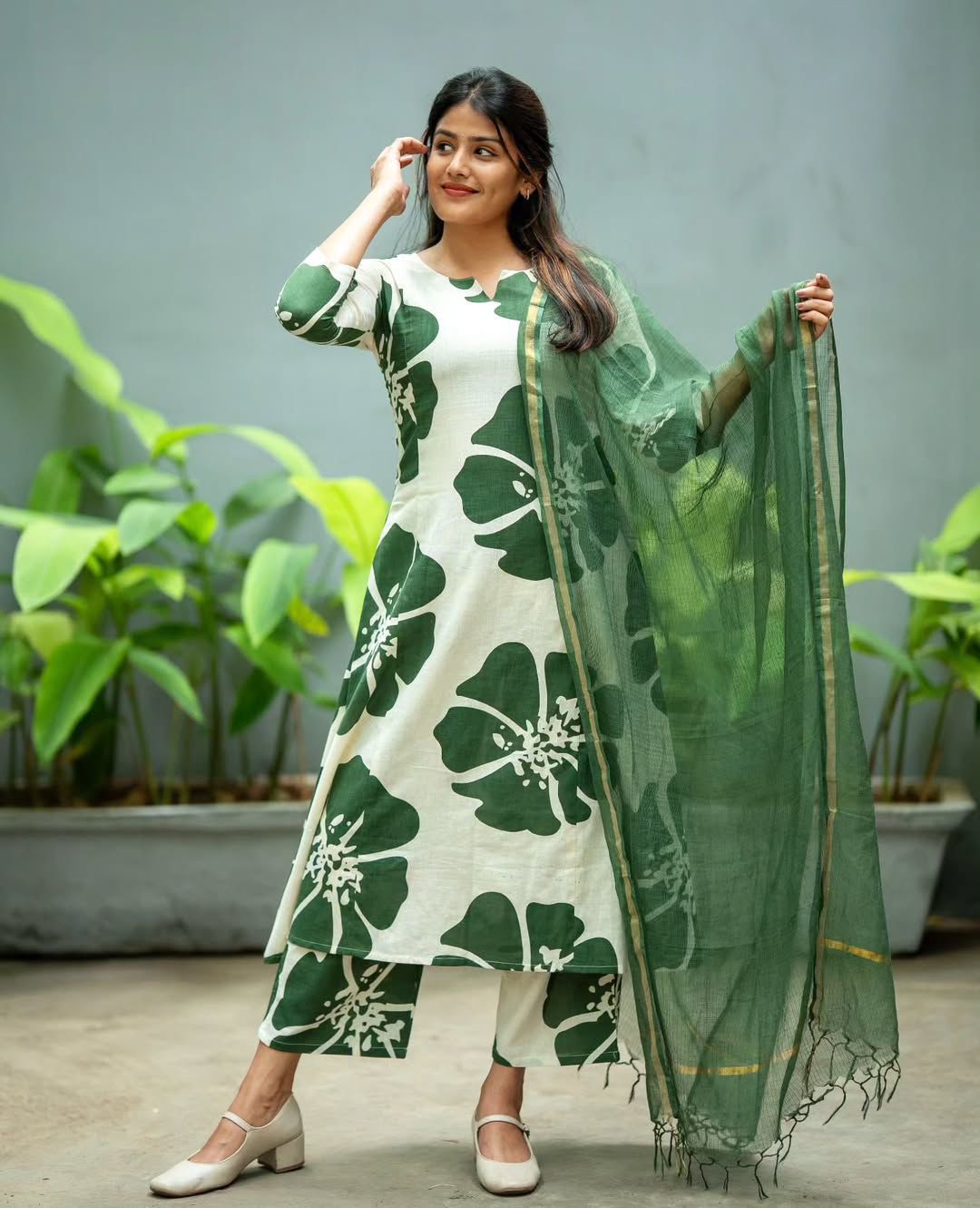 Green Primium Cotton / Doriya Duptta Anarkali Suit Set