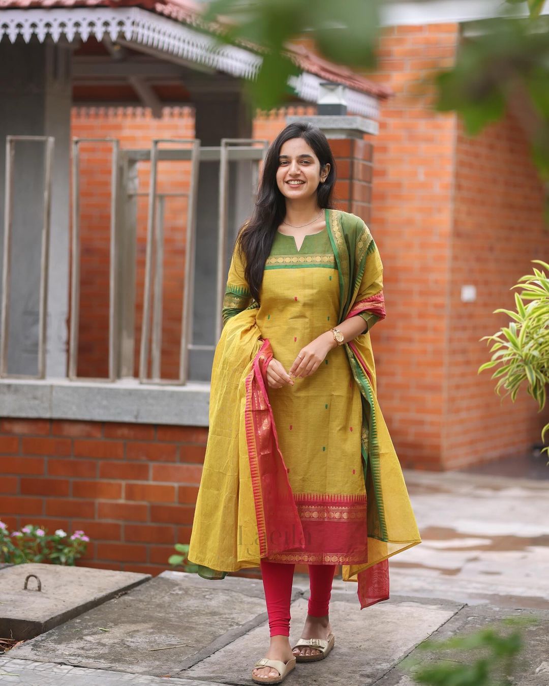 Kanchi Cotton Varnika suit Set