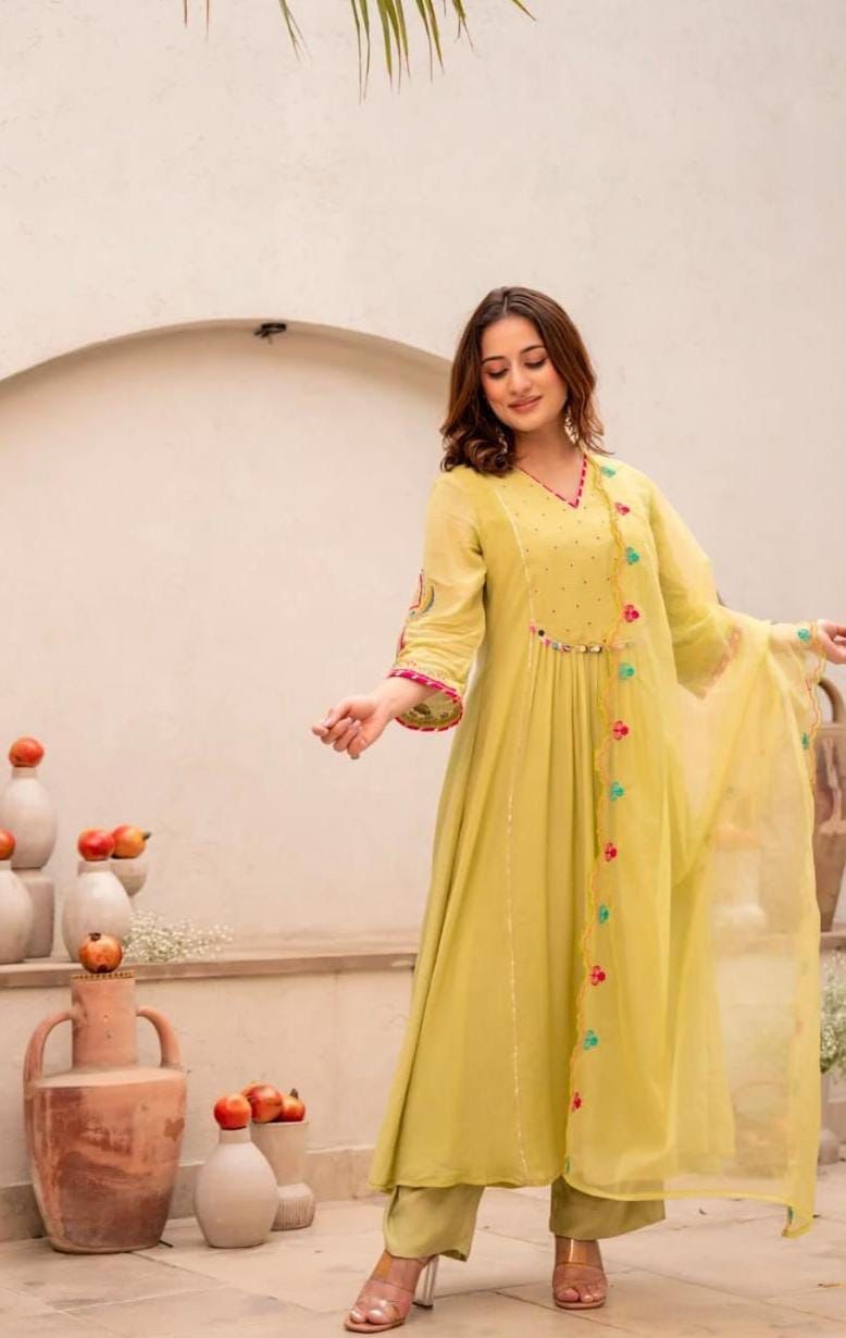 YELLOW ROKA SUIT SET