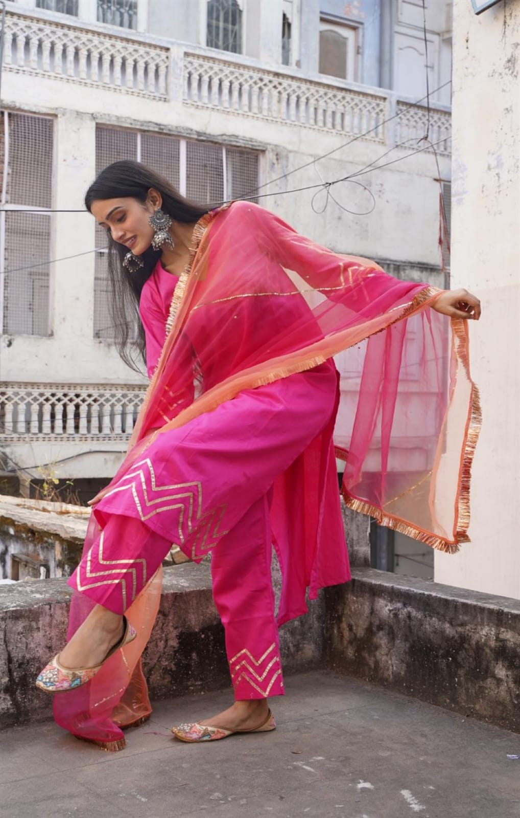 Elegant Pink Gota Patti Kurta Set with Organza Dupatta