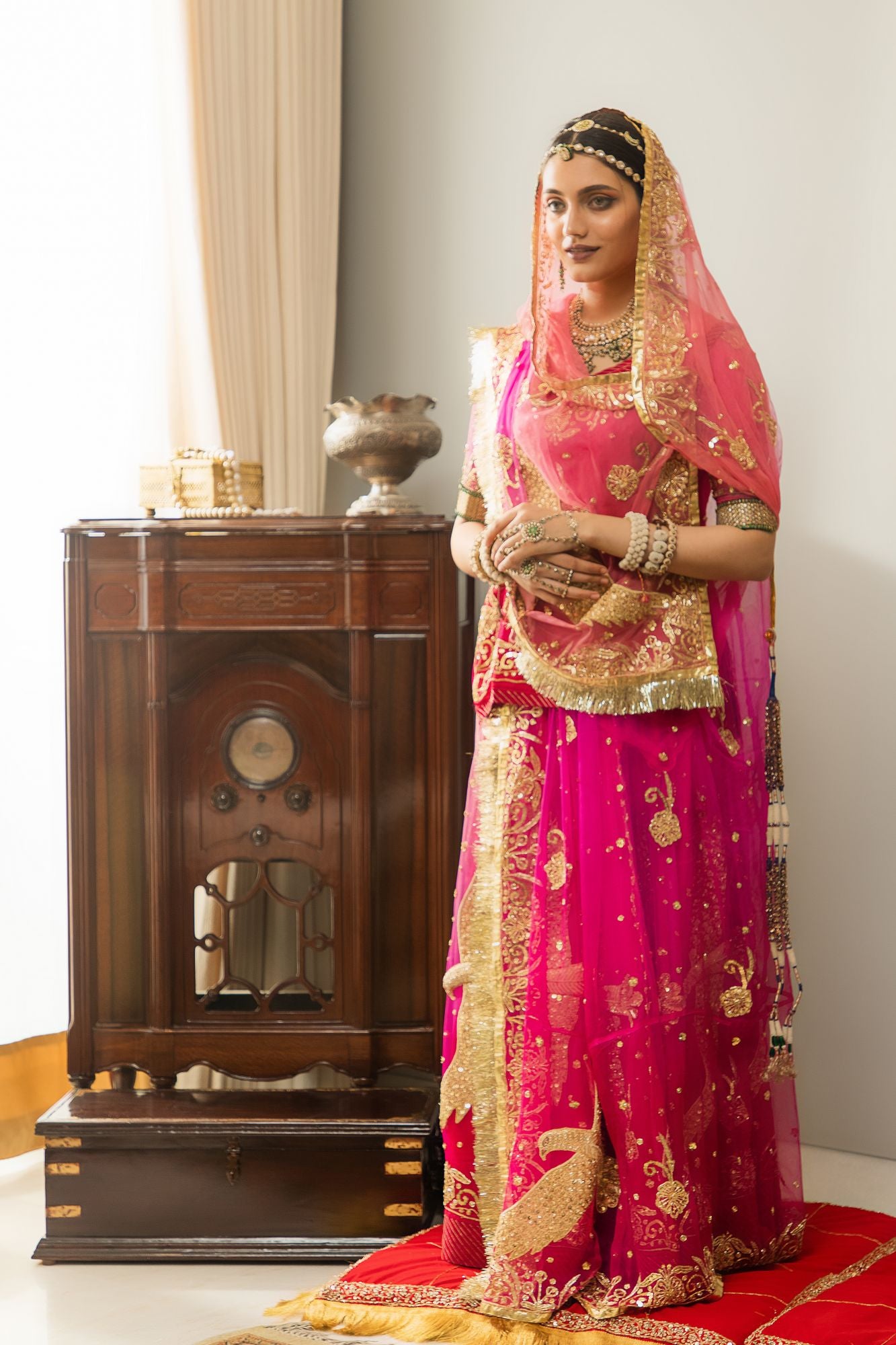 Chand Tari Poshak( unstiched )