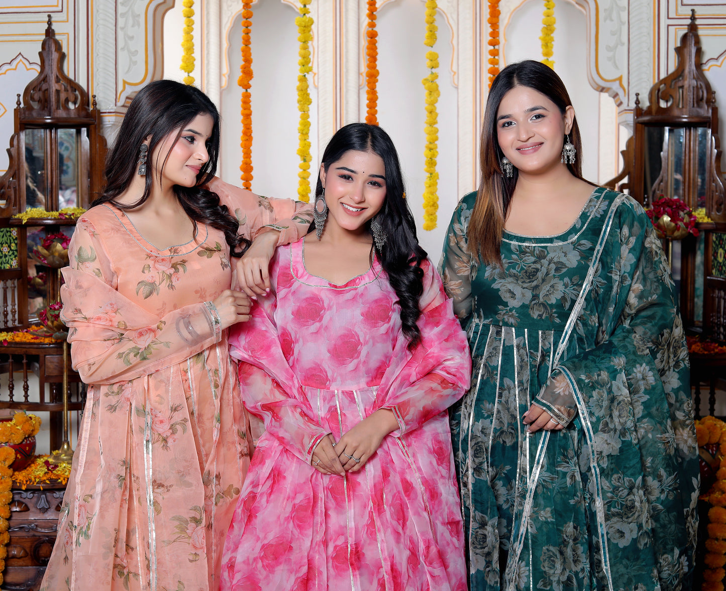 MANJARI PEACH ORGANZA PHOOL JAAL ANARKALI SET WITH ORGANZA DUPATTA