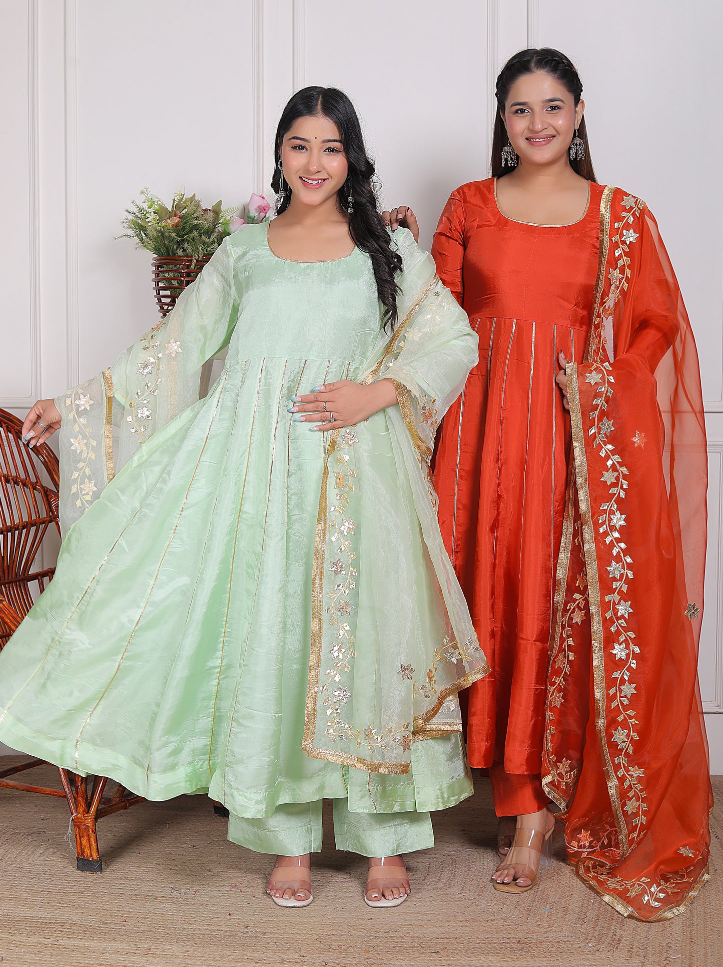 Parvaneh Gul Suit Set