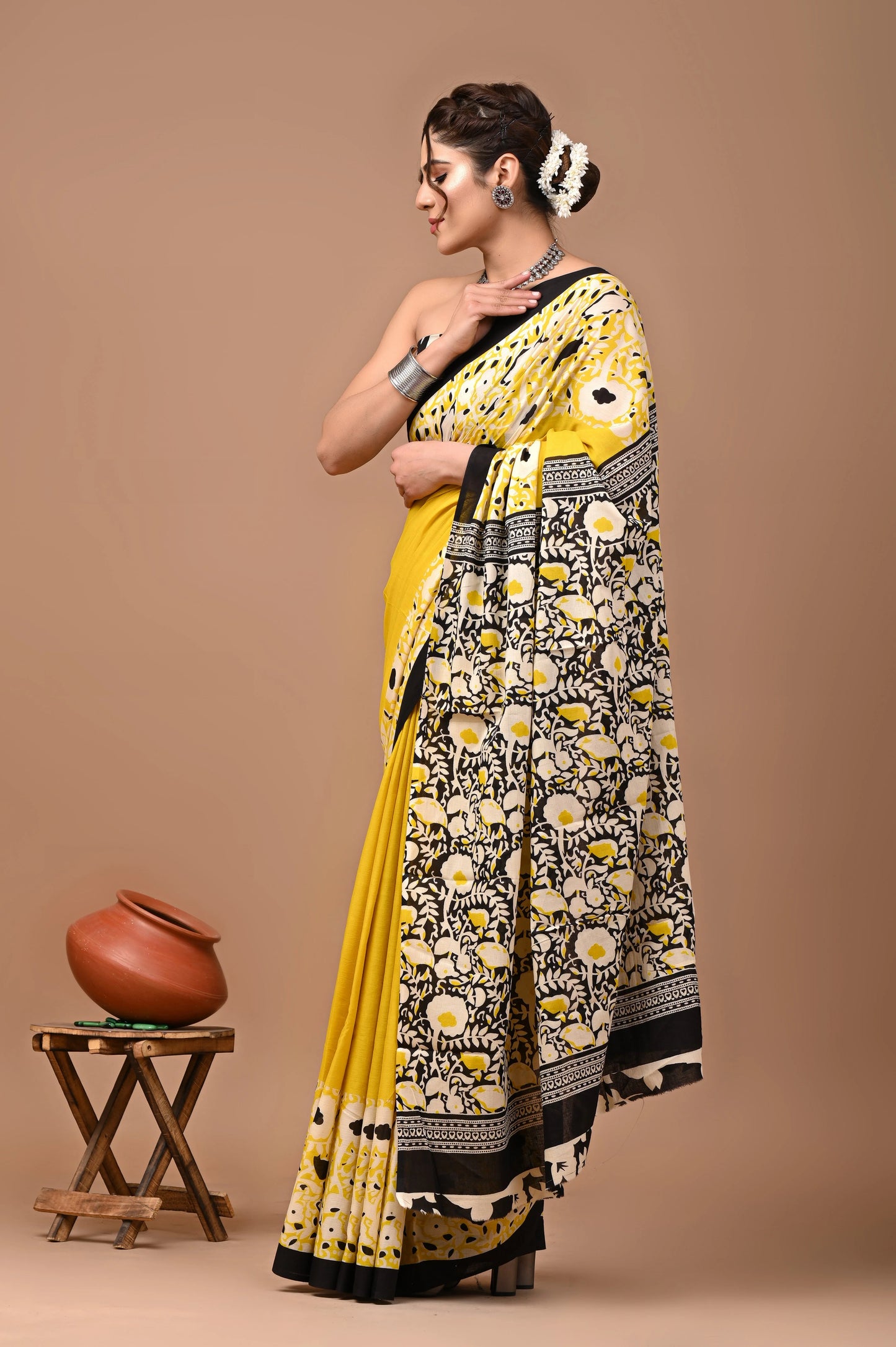 Printed Pure Cotton Mulmul Saree With Blouse