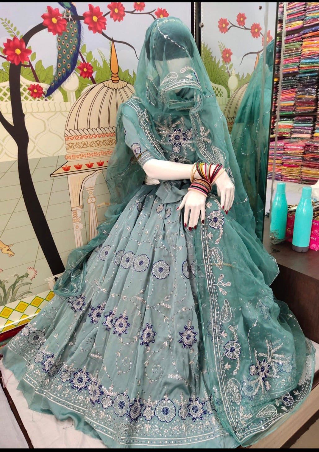 Bindiya zardozi poshak