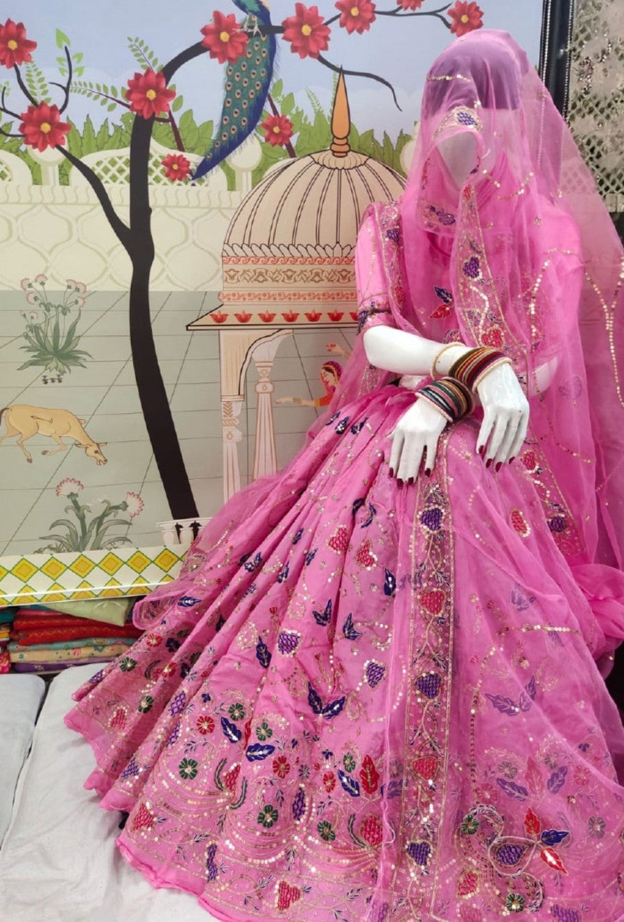 Gulab Mahal Rajputi Poshak