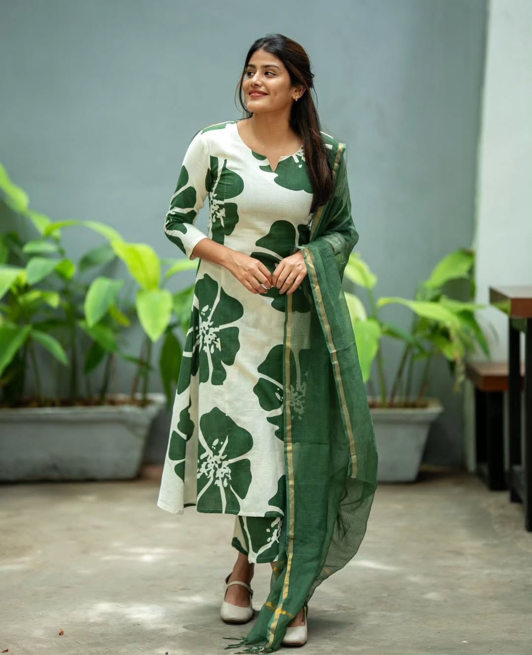 Green Primium Cotton / Doriya Duptta Anarkali Suit Set