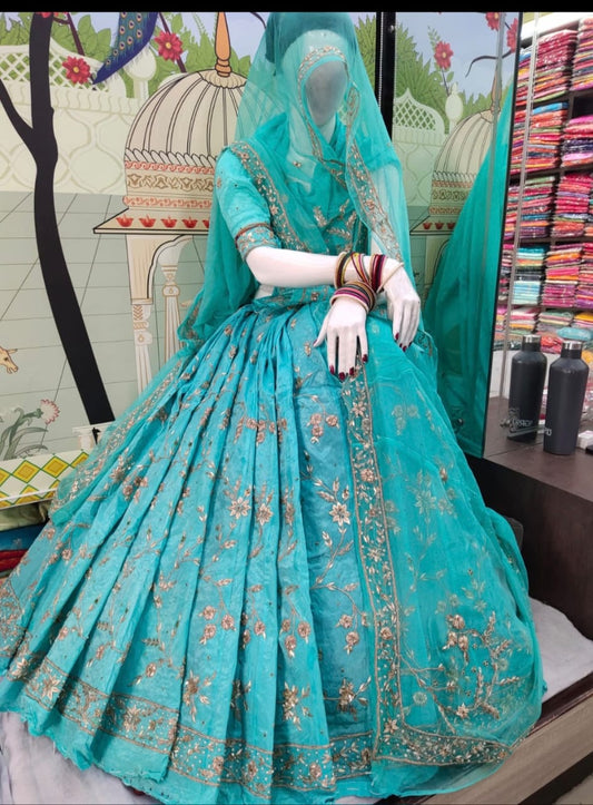 Futara Baisa Poshak ( unstiched )