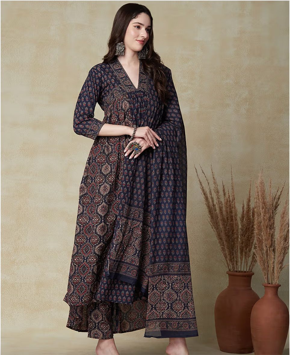 Elegant  Tranding Cotton Suit set