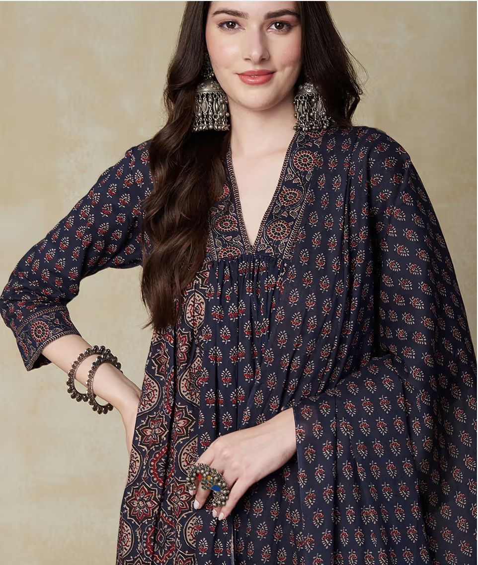 Elegant  Tranding Cotton Suit set