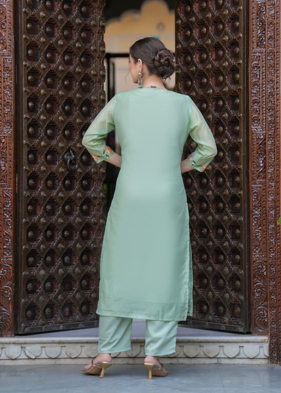 Elegant New designer embroidery kurti set