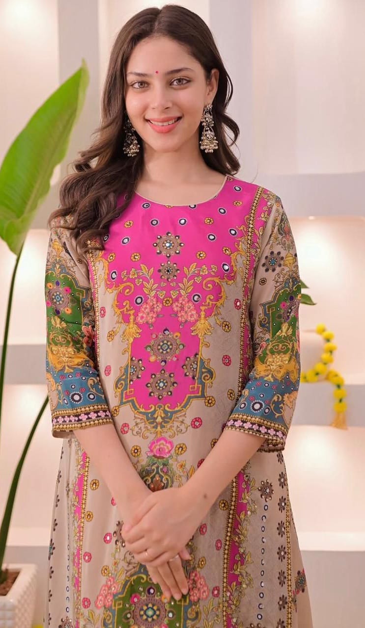 NOORI ANARKALI ROUND PLAZA SET