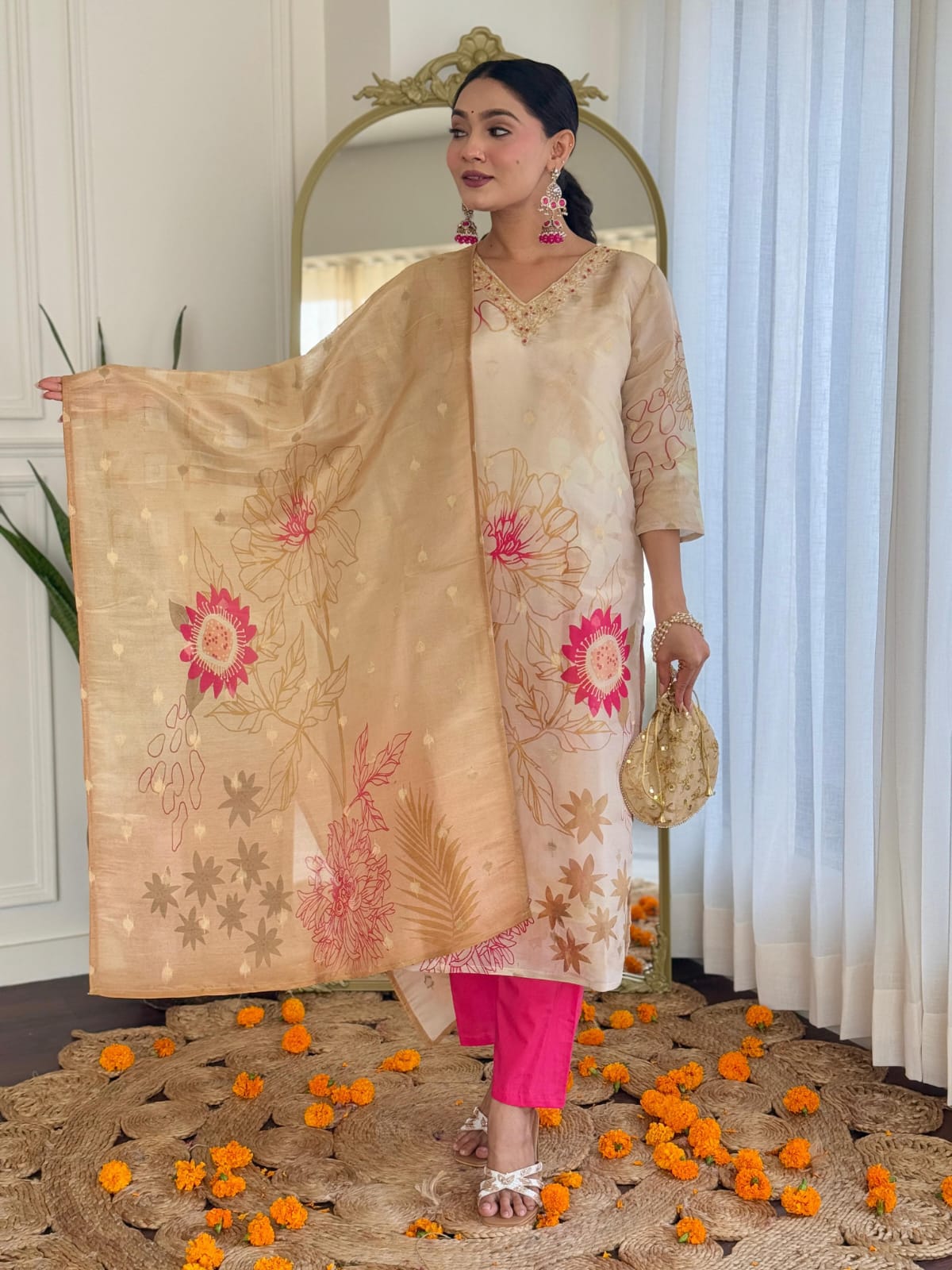 Simmer Jacquard work kurti set