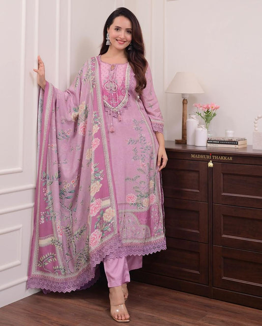 Lilac Muslin Pakistani Suit Set