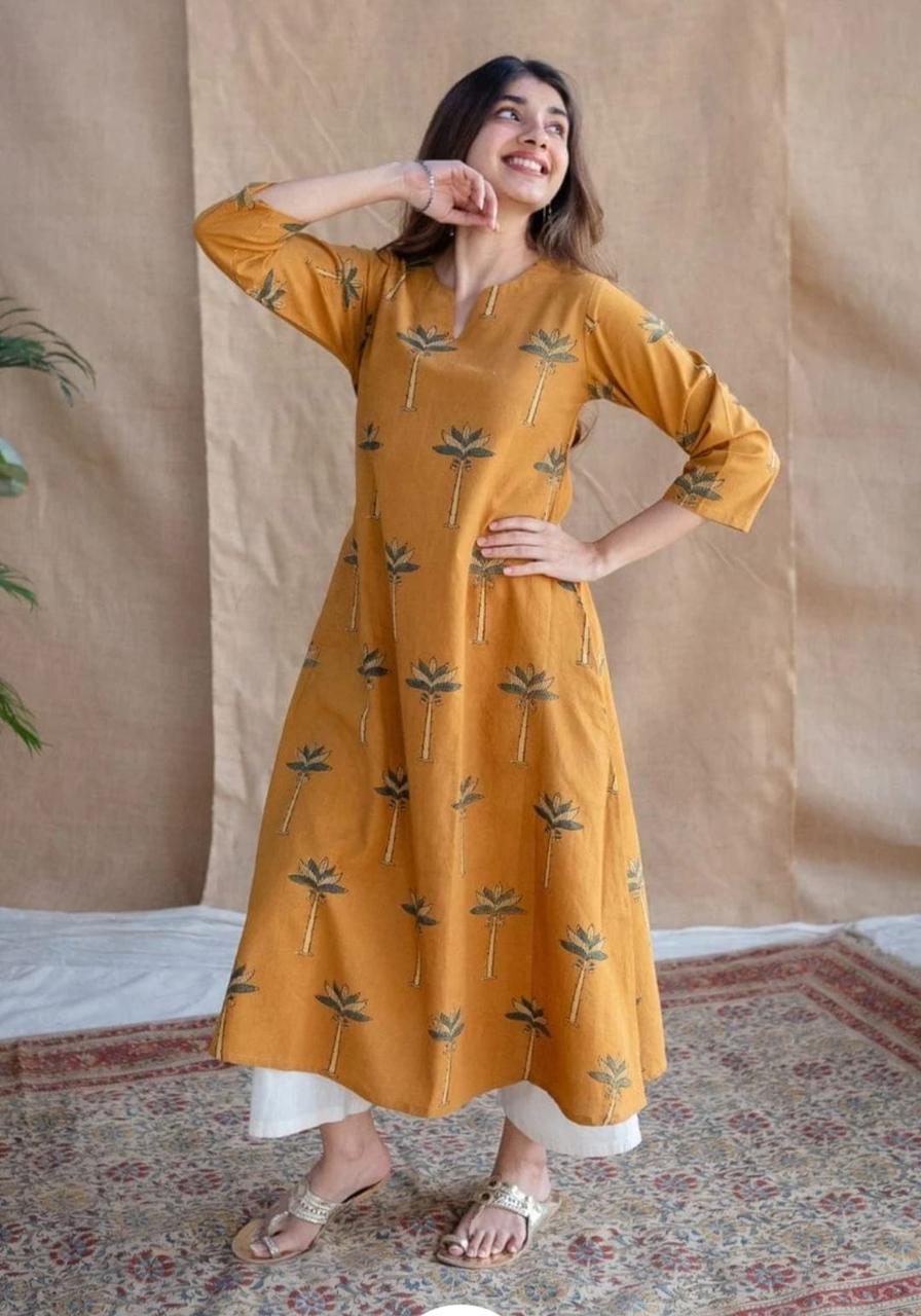 Ivory Pakistani Kurti Set