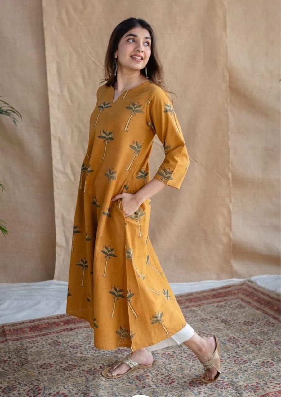 Ivory Pakistani Kurti Set