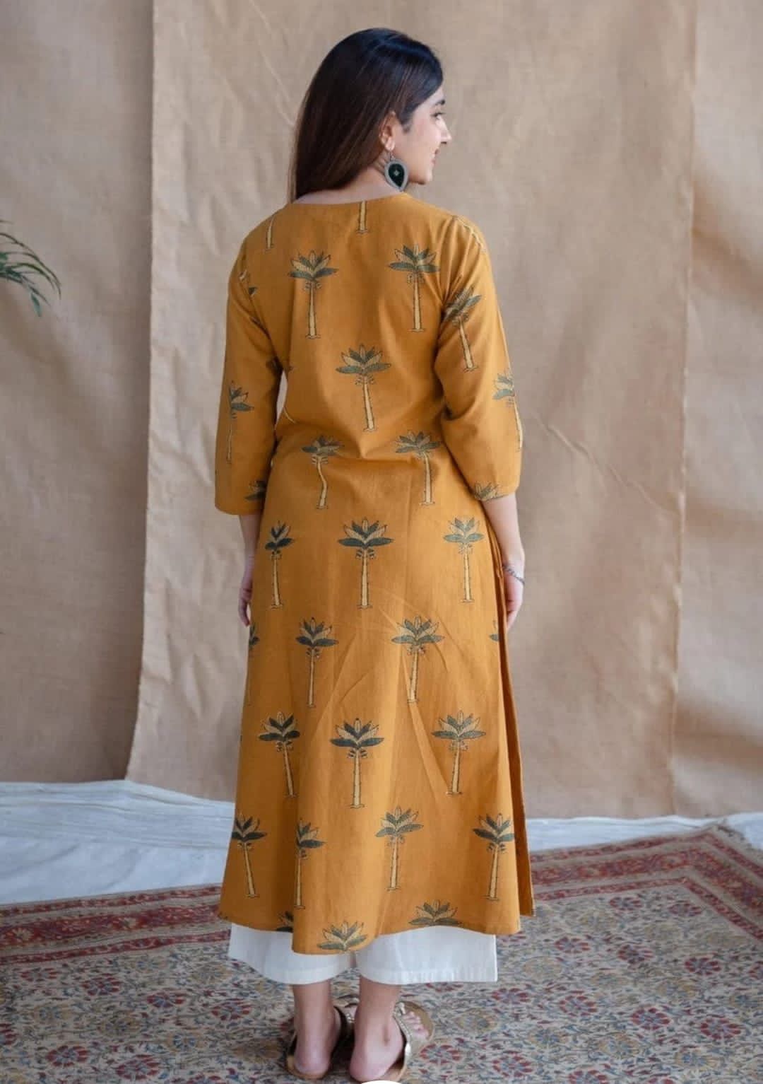 Ivory Pakistani Kurti Set
