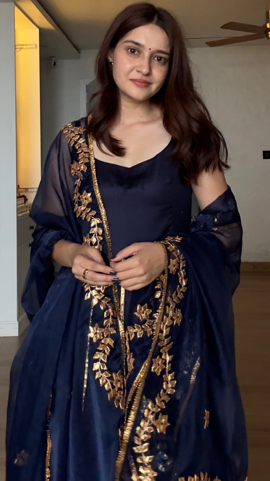 SITARA GOTTA SUIT