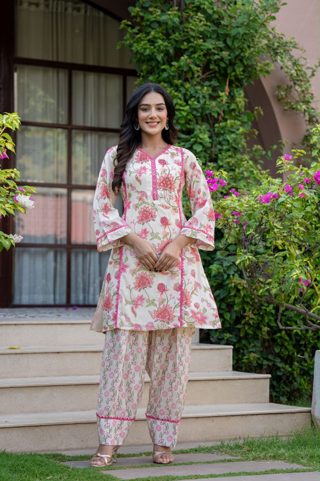 Floral Printed Straight Kurta Set with Printed Pants & Lace Detail Dupatta