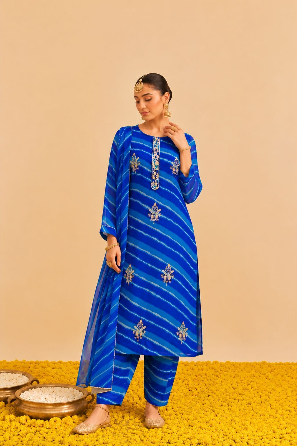 Noor-e-Neel SUIT SET
