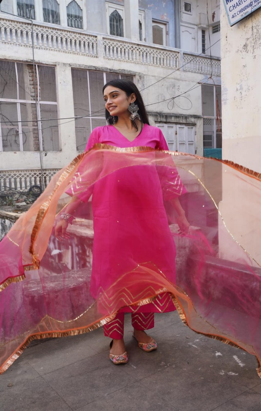 Elegant Pink Gota Patti Kurta Set with Organza Dupatta