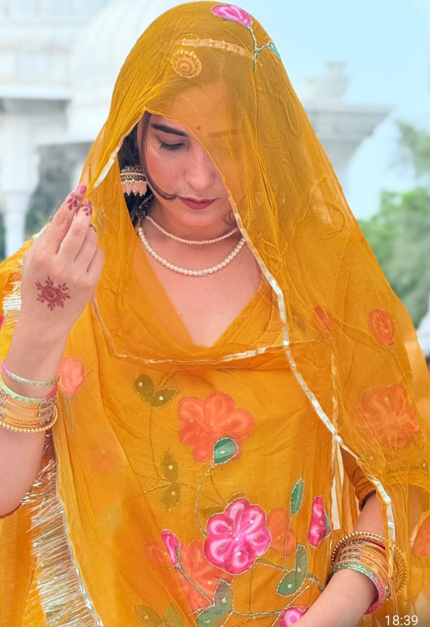 Gulposh Rajasthani Lehenga Set  ( unstiched )